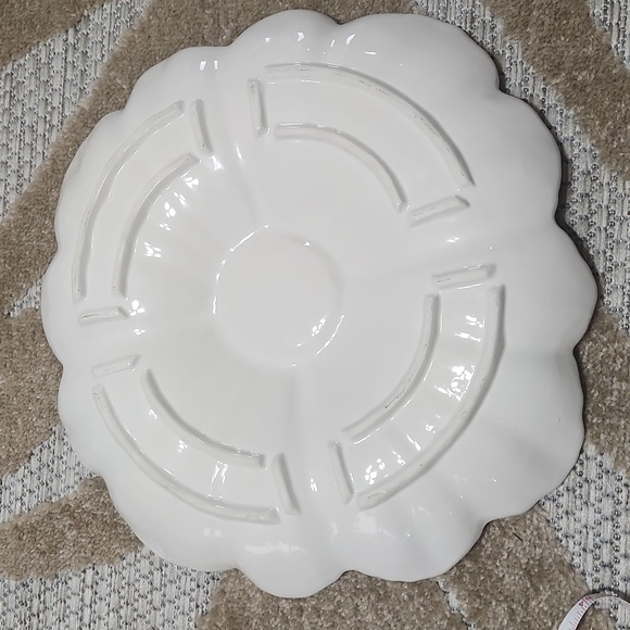 Lotus flower chip and dip 2 piece Ivory color. Ceramic. Heavy quality - Picture 7 of 10